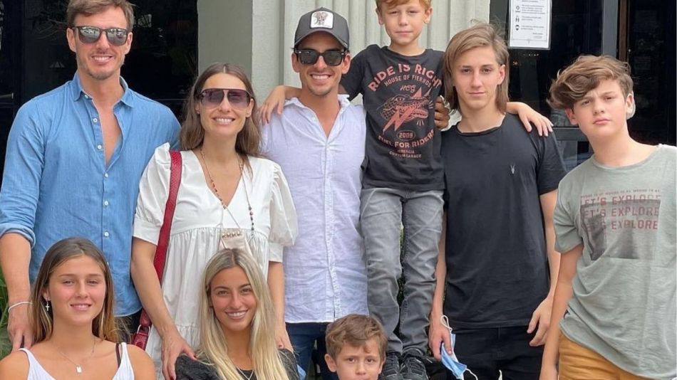 Con los hijos de Pampita incluidos, Roberto García Moritán saludó a Ana, Santino y Delfina García Moritán por el Día de la Niñez