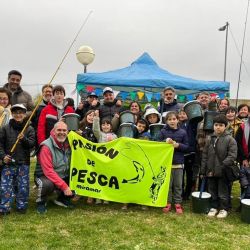 Según profesionales, la pesca es una de las actividades más indicadas para que realicen los jóvenes en edades comprendidas entre los 10 y 15 años. 
