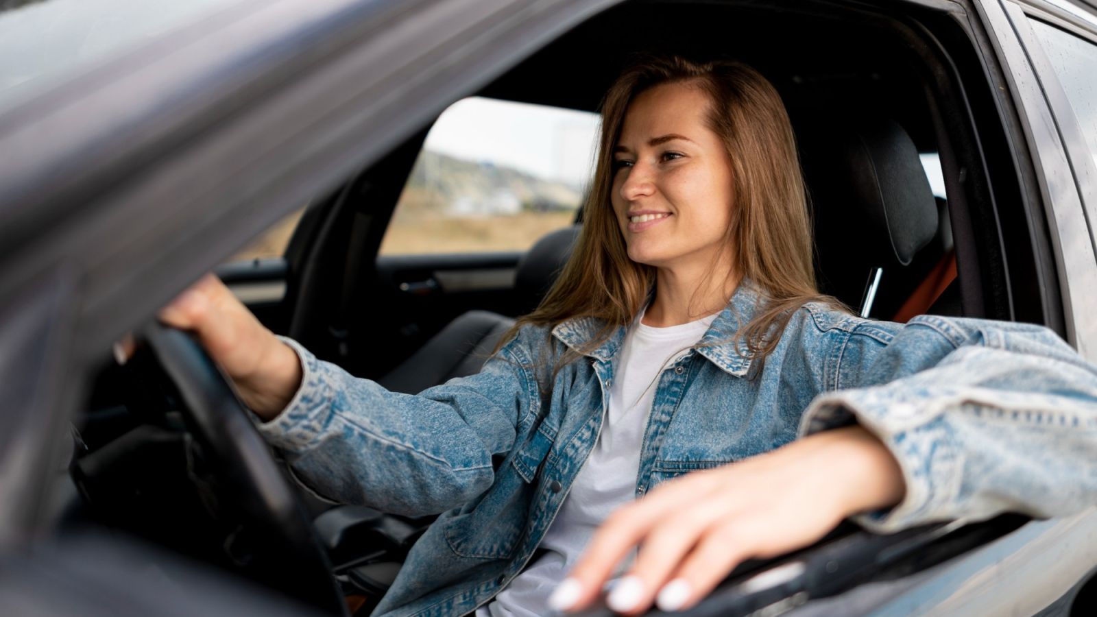 Mujer conduciendo