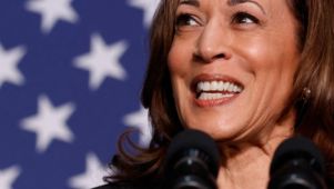 Kamala Harris está ligeramente por delante de Donald Trump.  