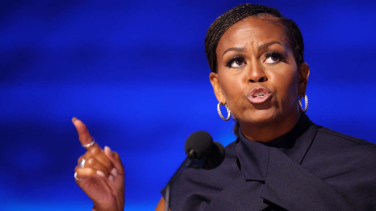Michelle Obama criticó a Donald Trump: "Tiene una visión limitada y  estrecha del mundo" | Perfil