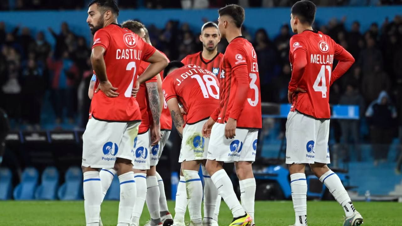 La decepción de los jugadores de Huachipato | Foto:CEDOC