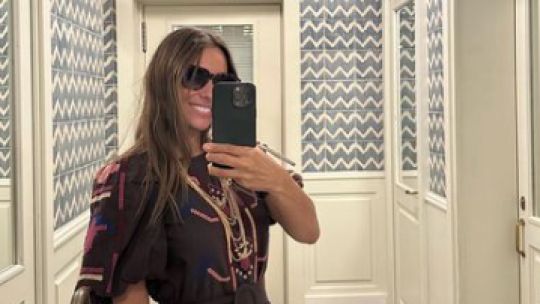 Pampita impone tendencia en Ibiza con su estilo boho chic 