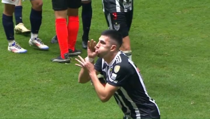 Rodrigo Battaglia festejo vs San Lorenzo