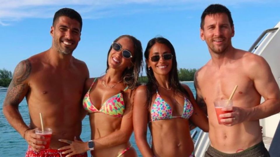 LUIS SUAREZ, SOFI BALBI, ANTONELA ROCCUZZO Y LIONEL MESSI