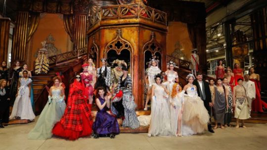  Escocés y rayas las mejores fotos de Jorge Rey en el Argentina Fashion Week