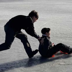 Travesía off road de Mainumby 4x4 a través de tres lagunas congeladas del norte neuquino: Epulaufquen, Los Barros y Tromen.