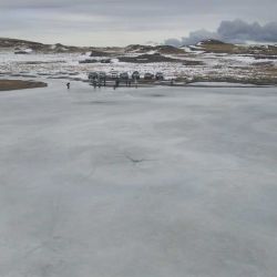 Travesía off road de Mainumby 4x4 a través de tres lagunas congeladas del norte neuquino: Epulaufquen, Los Barros y Tromen.