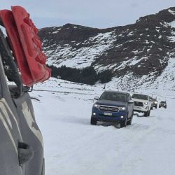Travesía off road de Mainumby 4x4 a través de tres lagunas congeladas del norte neuquino: Epulaufquen, Los Barros y Tromen.