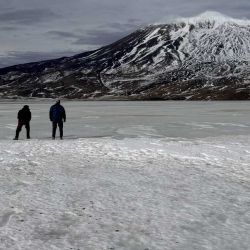 Travesía off road de Mainumby 4x4 a través de tres lagunas congeladas del norte neuquino: Epulaufquen, Los Barros y Tromen.