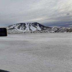 Travesía off road de Mainumby 4x4 a través de tres lagunas congeladas del norte neuquino: Epulaufquen, Los Barros y Tromen.