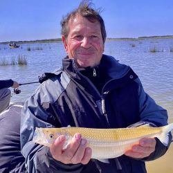 Es una de las más emblemáticas lagunas del país y es un imán para los pescadores que esperan que se afirme el pique para ir por los matungos que atesoran sus aguas.