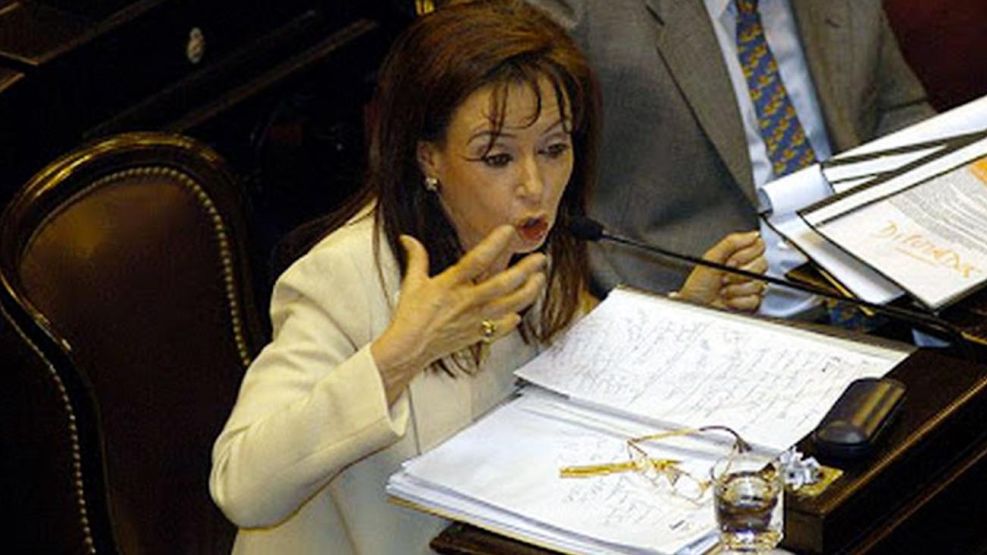 El día que los peronistas decidieron echar a Cristina Kirchner del bloque de senadores