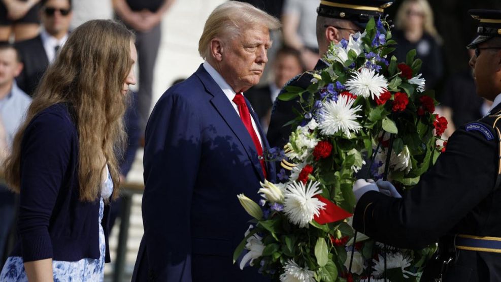 Donald Trump en el cementerio de Arlington