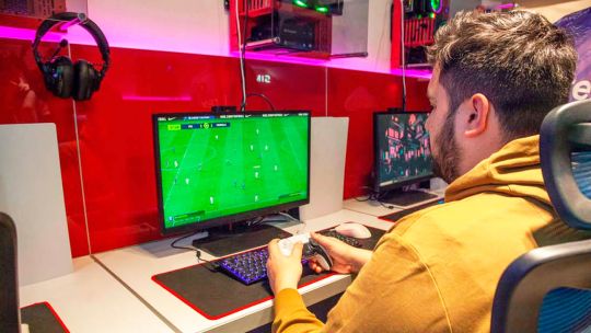 Los aficionados a videojuegos ya pueden entrenar con profesionales