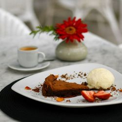 Delicias del restaurante del hotel Loi Suites pensadas por el chef ejecutivo Darío Galizia.