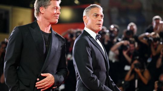 Brad Pitt y George Clooney en el Festival de Venecia: cautivaron a todos con su complicidad auténtica