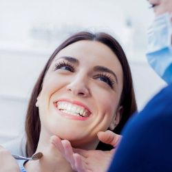 La información adecuada y la elección de un profesional de confianza, mejora la estética dental | Foto:Cedoc Perfil