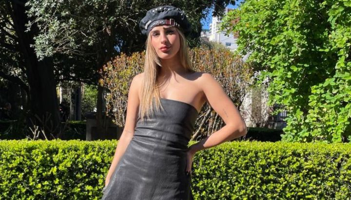 De cuero y con mucho estilo: Así fue el look total black de Julieta Poggio en el desfile de Sofía Sarkany