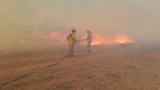 Incendios en Córdoba: no cesa la lucha contra el fuego