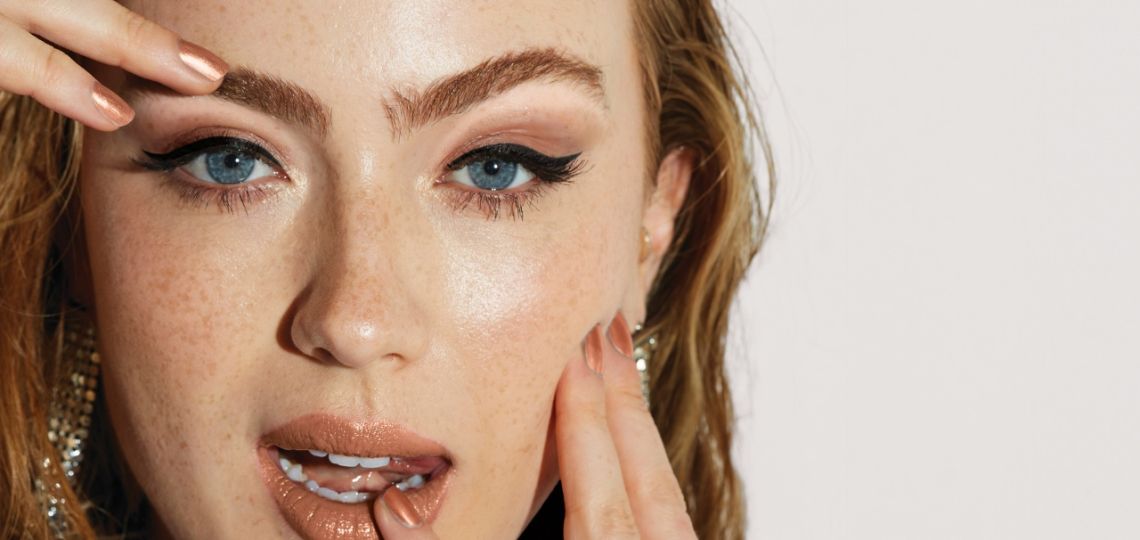 Rejuvenece tus parpados con maquillaje con estos simples pasos