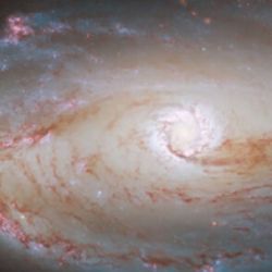 Si el núcleo de IC 4709 sólo tuviera estrellas, no sería tan brillante