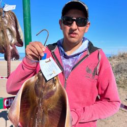 El ganador, Gustavo Barrionuevo es un experimentado cañófilo que tiene en su curriculum haberse quedado con uno de los torneos más tradicionales del país, las 24 horas de la corvina negra.