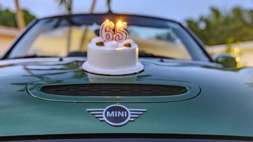 MINI cumple 65 años