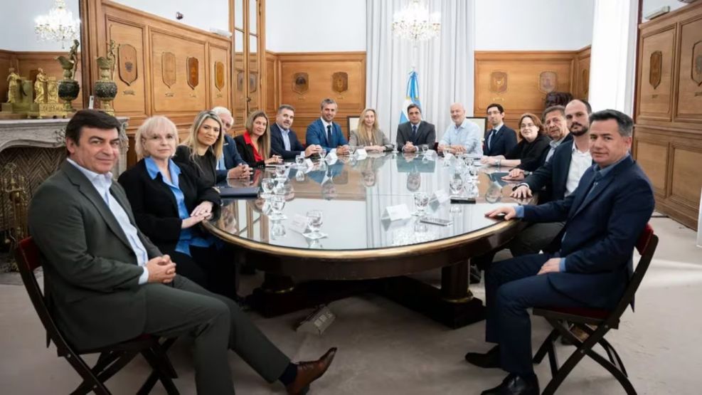 Karina Milei recibió a representantes de los bloques colaboracionistas en Casa Rosada.