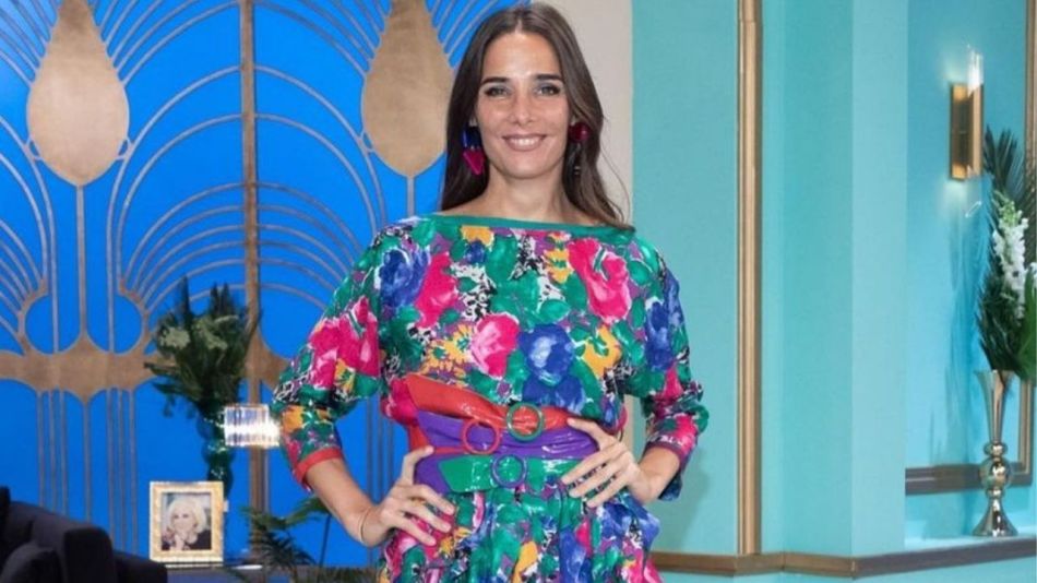 Juanita Viale llevó al teatro una fantástica prenda con un estampado que será tendencia en esta primavera verano