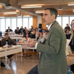 REF: Estímulos para construir un liderazgo sustentable de alto impacto | Foto:CEDOC
