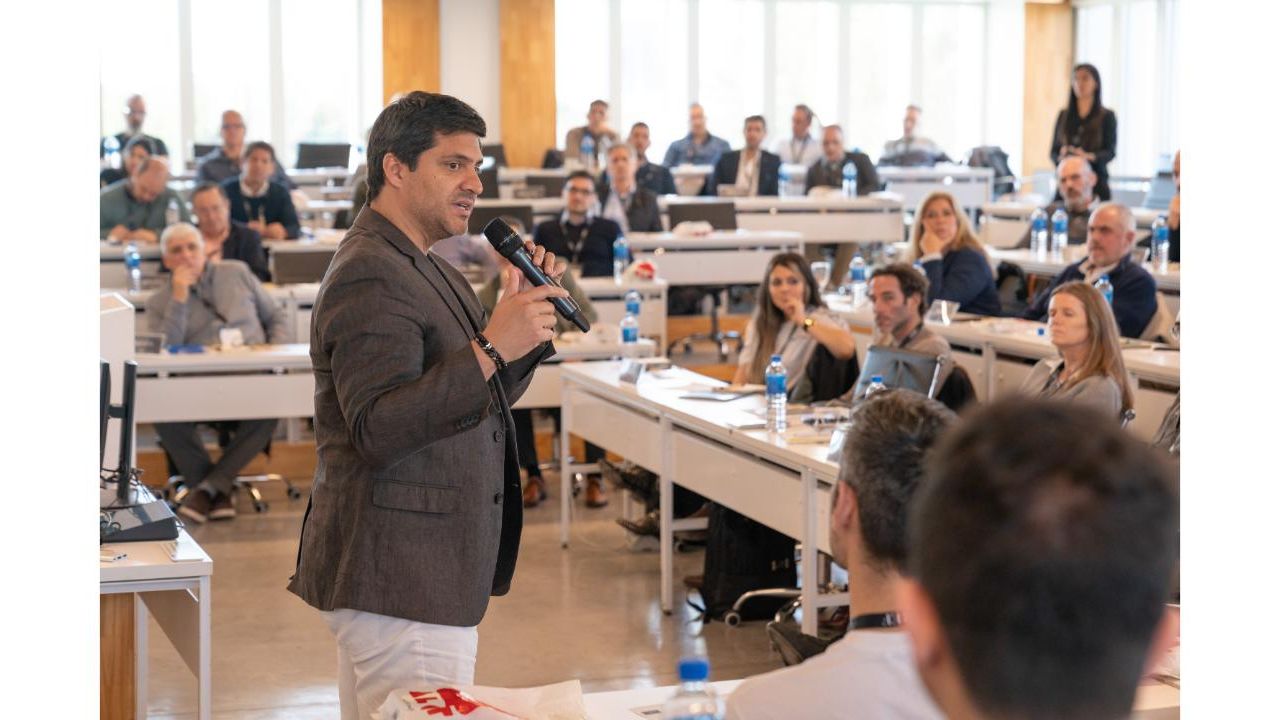 REF: Estímulos para construir un liderazgo sustentable de alto impacto | Foto:CEDOC