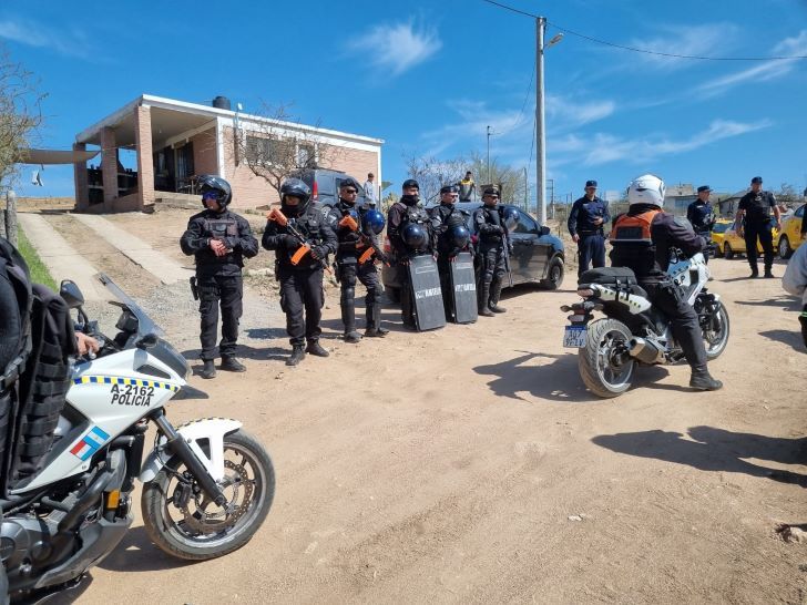 FIESTA CLANDESTINA EN ESTANCIA VIEJA.