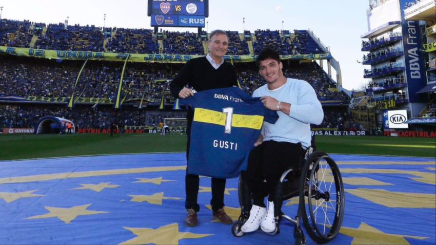 Gusti fue homenajeado en la Bombonera tras conquistar el Roland Garros.