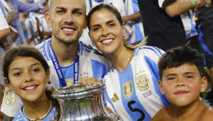 Tras confirmar que están esperando un hijo, Camila Galante y Leandro Paredes presentaron a un nuevo integrante de la familia