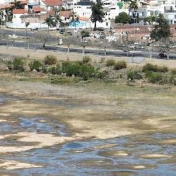 Así luce hoy el enorme espejo de agua santafesino.