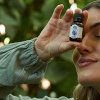El uso cosmético de aceites vegetales orgánicos y aceites esenciales