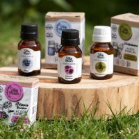 El uso cosmético de aceites vegetales orgánicos y aceites esenciales