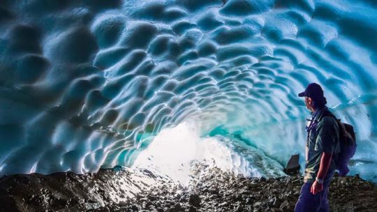 Crean una reserva natural para proteger las cuevas de hielo de Esquel