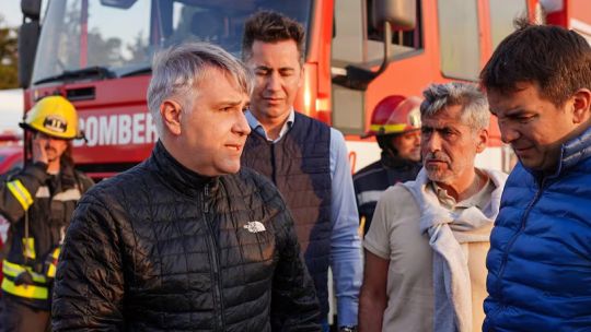 Llaryora sobre los incendios en Córdoba: "reparar esto cuesta millones, hay que endurecer las penas" contra quienes generan los incendios