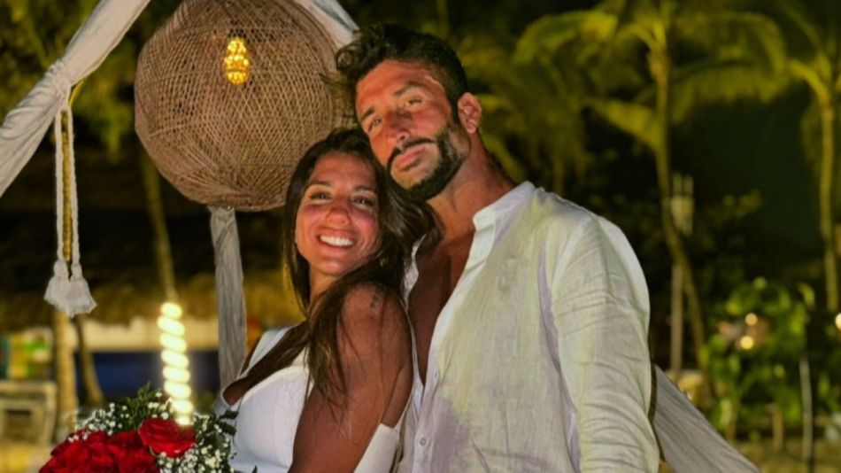 La romántica propuesta de casamiento que le hizo Roberto Castillo a Cinthia Fernández