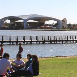 Su costanera es uno de sus principales atractivos turísticos.