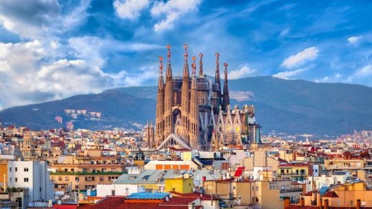 Qué une a la ciudad de Quilmes con Barcelona