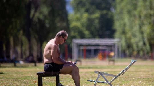 Calor, lluvias y vientos fuertes: cómo estará el clima durante el fin de semana largo en el AMBA