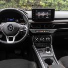Renault Kardian vs Peugeot 2008