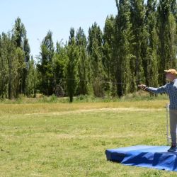 El evento es organizado por la Asociación de Caza y Pesca Nahuel Huapi, la Asociación Argentina de Fly Casting, Municipalidad de Dina Huapi y el Club Danés Patagonia