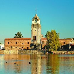 Imperdible recorrido a través de seis establecimientos cordobeses de los siglos XVII y XVIII para adentrarnos en la cultura de los habitantes de la región mucho antes de que la Argentina declarara su Independencia.