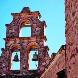 Imperdible recorrido a través de seis establecimientos cordobeses de los siglos XVII y XVIII para adentrarnos en la cultura de los habitantes de la región mucho antes de que la Argentina declarara su Independencia.