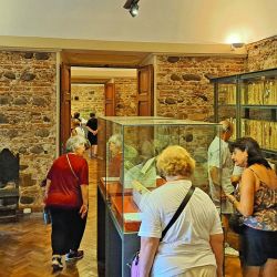 Imperdible recorrido a través de seis establecimientos cordobeses de los siglos XVII y XVIII para adentrarnos en la cultura de los habitantes de la región mucho antes de que la Argentina declarara su Independencia.