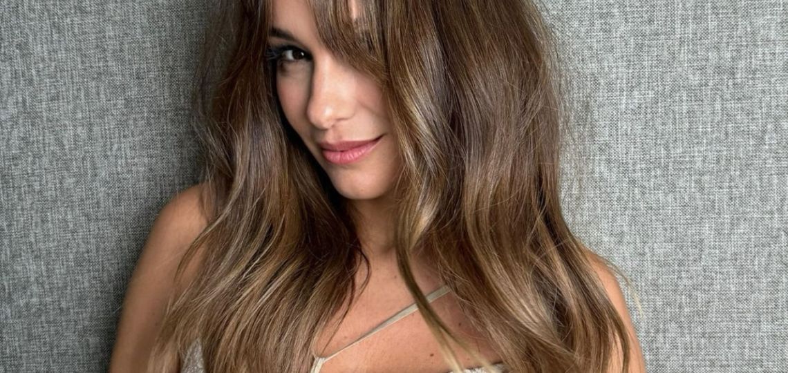 Pampita tiene el look tejido ideal para los días de playa